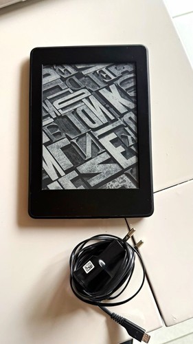 Amazon kindle paperwhite - paperwhite, (7