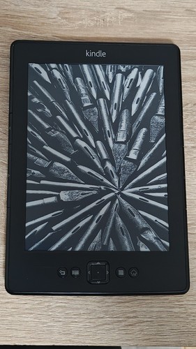 Kindle amazon book reader - e,